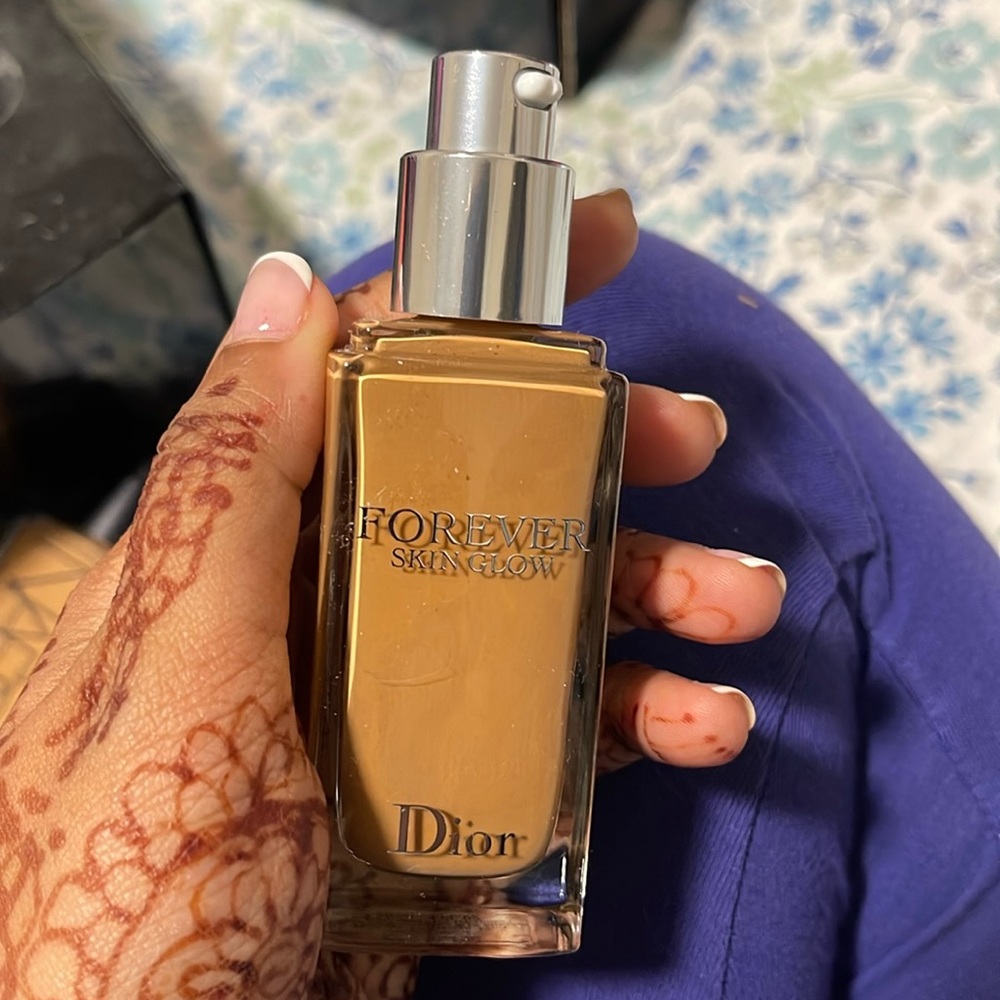 Dior Forever Glow Foundation - 4,5N